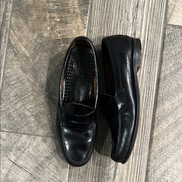 Weejuns Other - Vintage Weejuns Black Patent Leather Slip-On Loafers